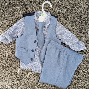 3/6 Month Van Heusen infant Boys 4 piece set